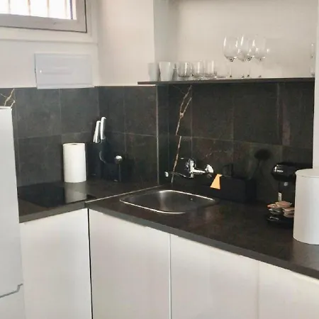 Paulmarie In Americas Lejlighed *