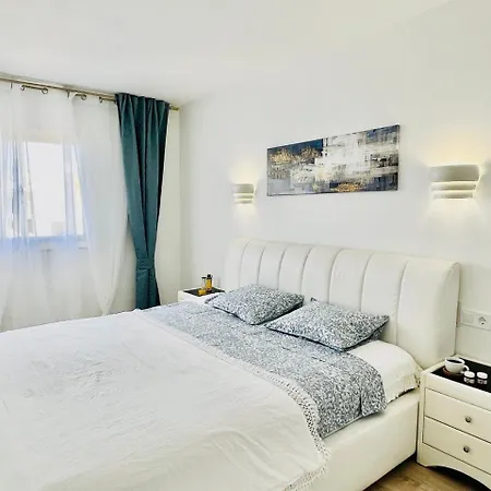 Paulmarie In Americas Playa de las Americas (Tenerife)