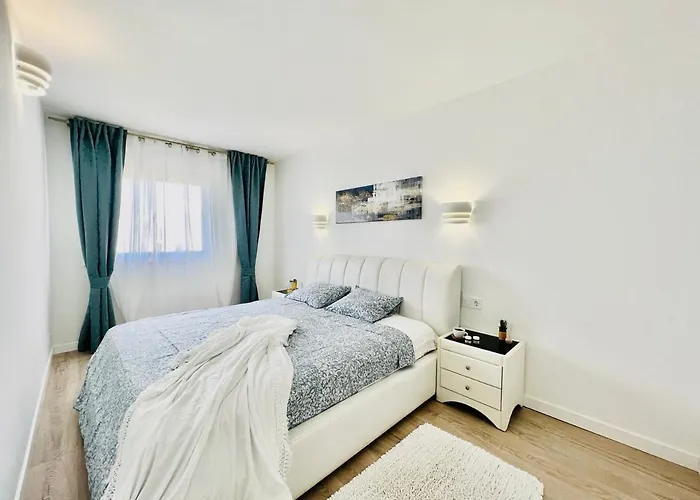 Paulmarie In Americas *